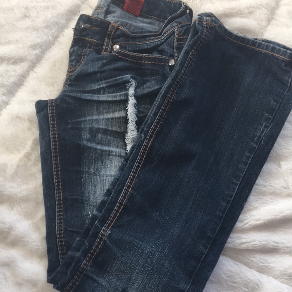 Distressed Jeans - Picture 3 of 5